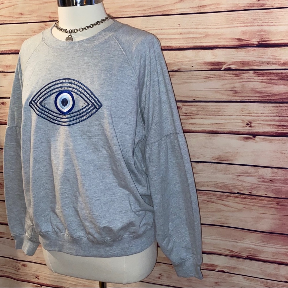 🚫SOLD🚫 Sofia Vergara Evil Eye Crew Sweatshirt - Picture 8 of 14